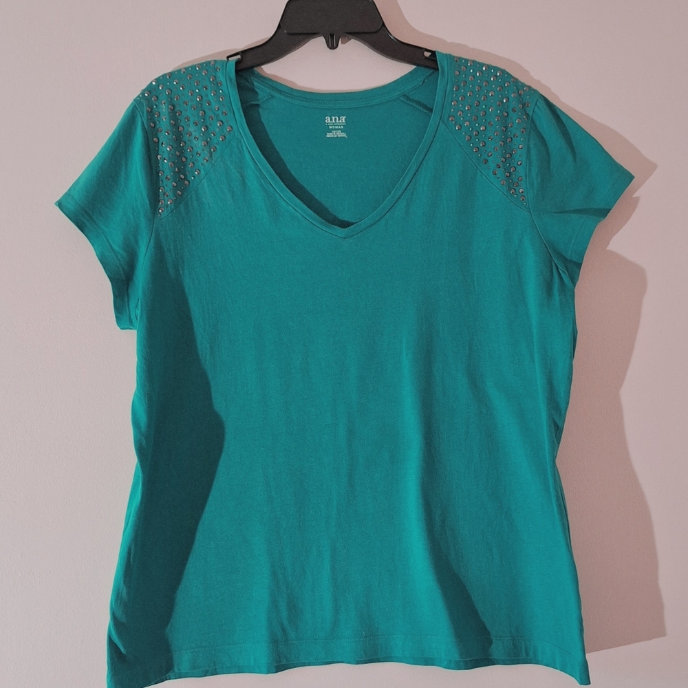 Avenue Green Embellished V-Neck T-Shirt